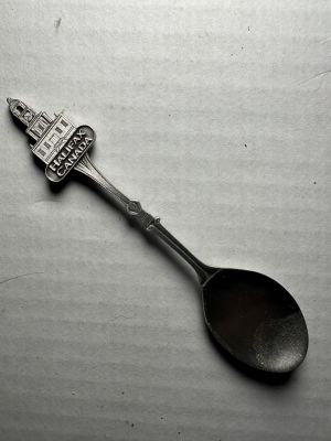Halifax - Canada
Halifax Canada - Genuine Pewter
Keywords: Spoon;Foreign;Panel1